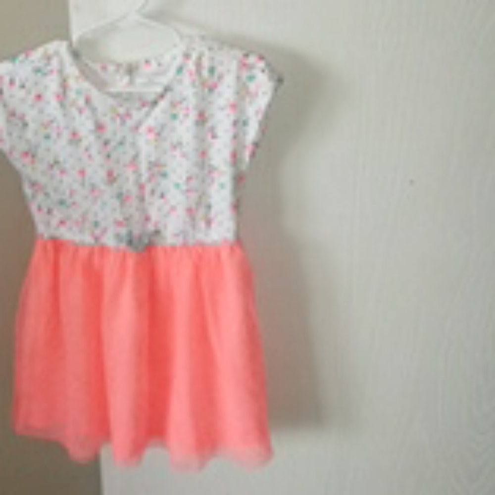 Flower print dress.